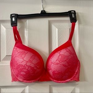 Victoria’s Secret women’s bra